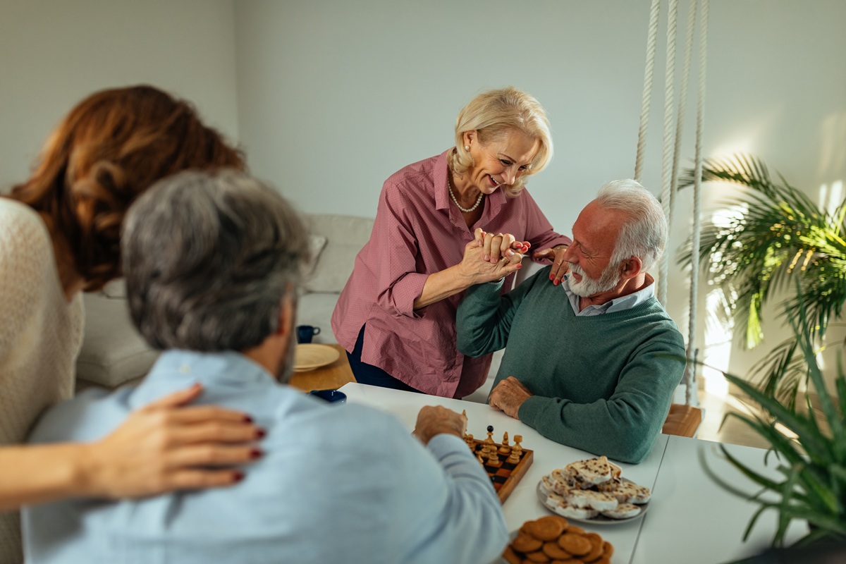 retirement communities help seniors